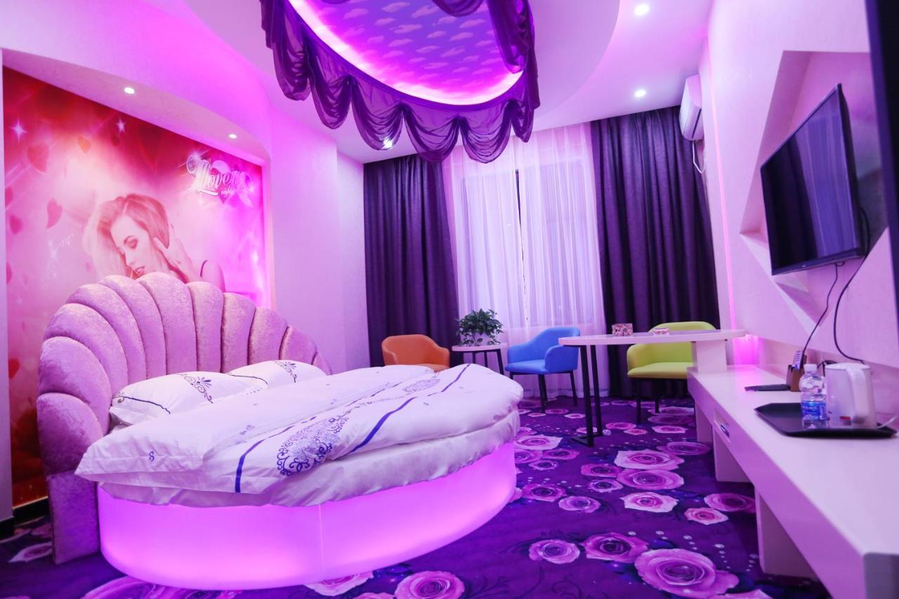 Kunming Mengda Holiday Hotel מראה חיצוני תמונה