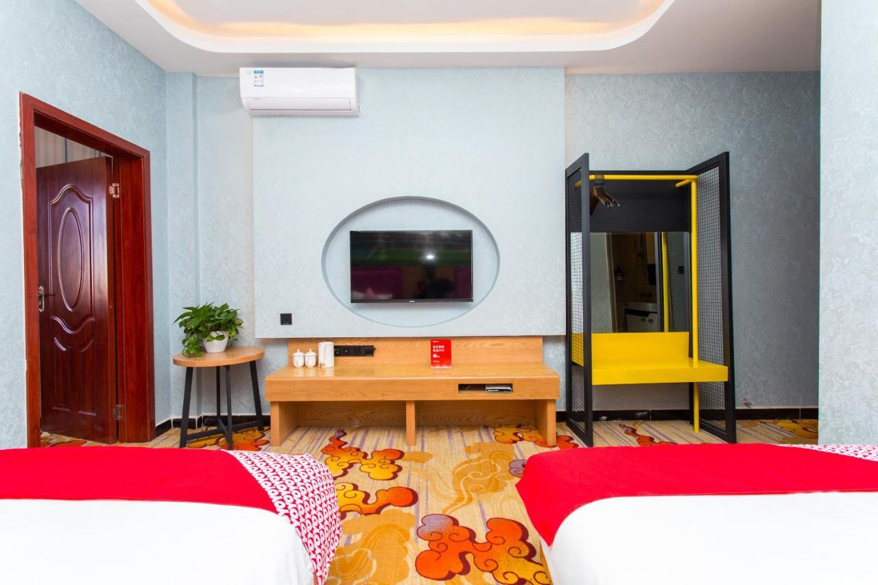 Kunming Mengda Holiday Hotel מראה חיצוני תמונה